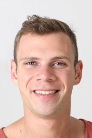 et billede af Cameron Taylor