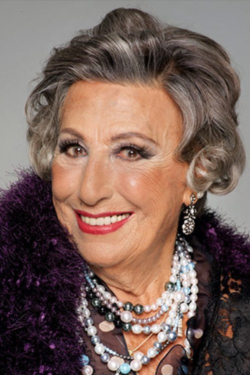 Müzeyyen Senar's picture in the cast