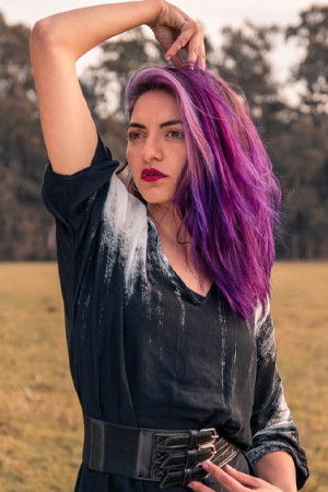 et billede af Cynthia Venini