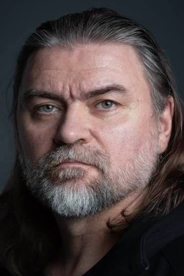 et billede af Oles Sanin