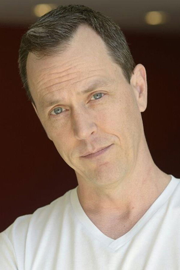 et billede af Stuart Engel