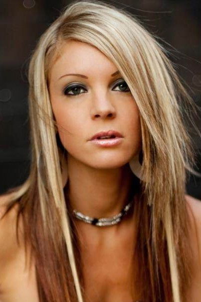 et billede af Szilva Vecserdy