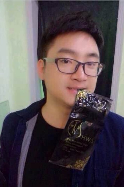 De Bai's picture in the cast