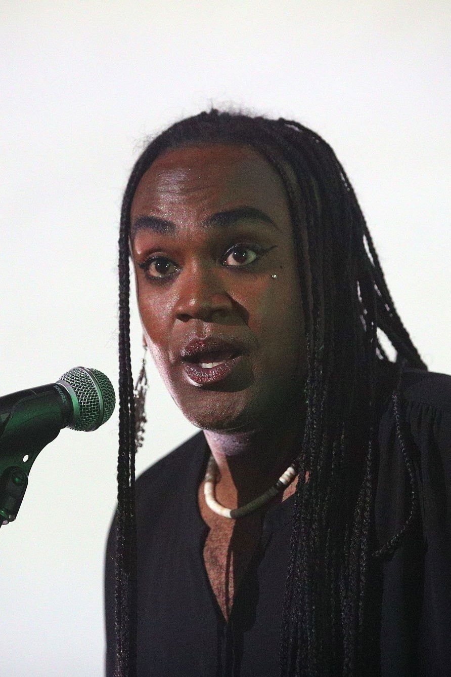 et billede af Zaachariaha Fielding