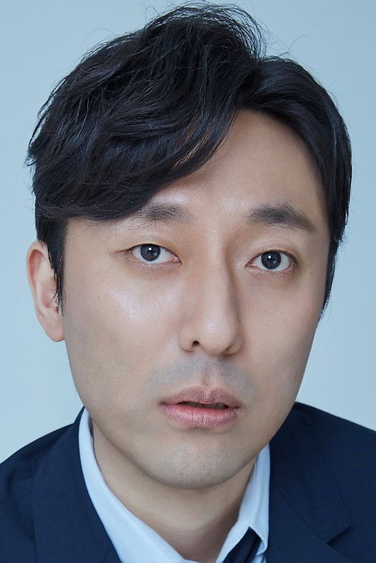 et billede af Hwang Moo-young