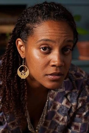 et billede af Chinaka Hodge