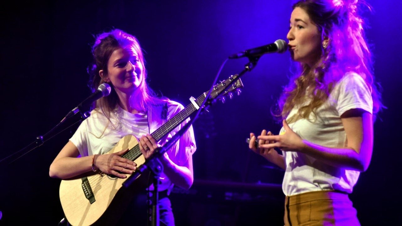 Imagem do Filme Les Frangines - Basique, le concert