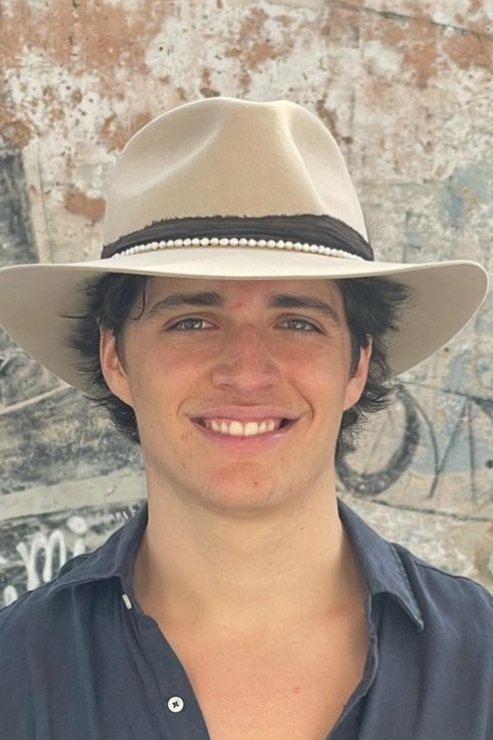 Bruno Loza's picture in the cast
