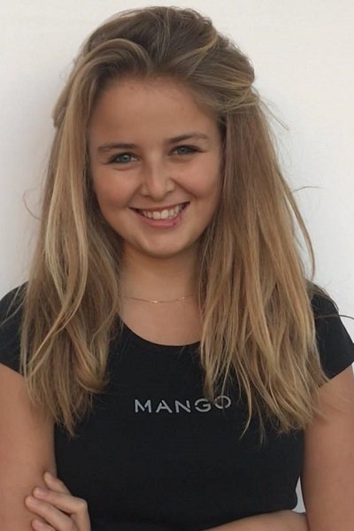 Lalia Bron's picture in the cast