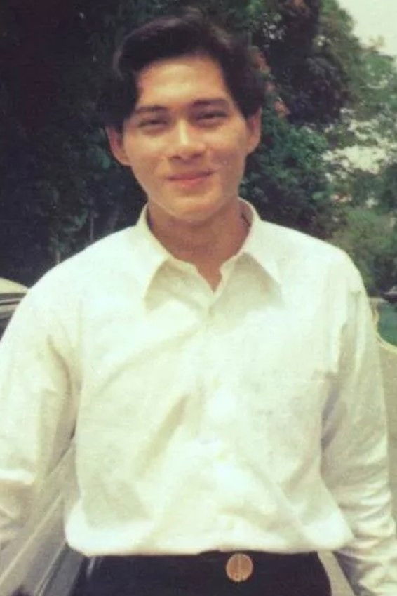 et billede af Desmond Shen