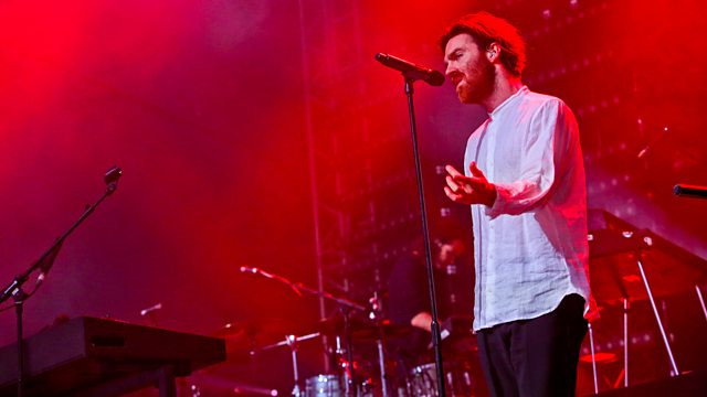 S19E11 · Chet Faker