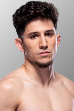 et billede af Mitch Raposo