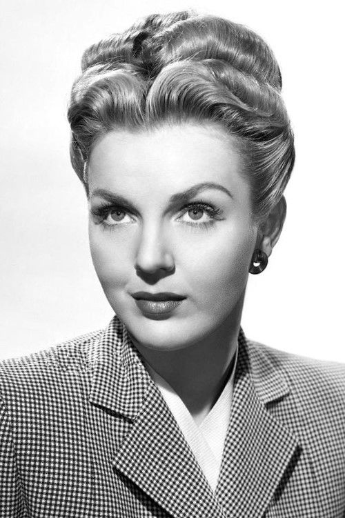 et billede af Lynn Merrick