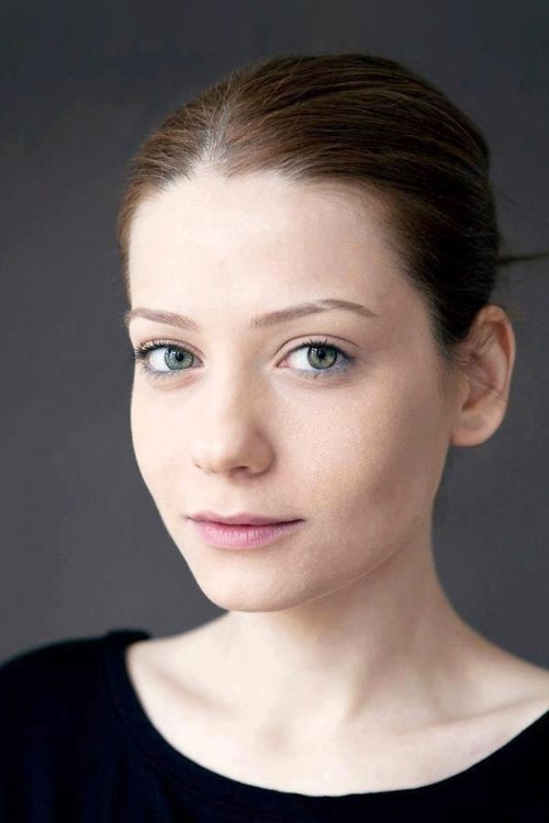 et billede af Sera Tokdemir