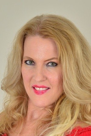 et billede af Lacy Cummings