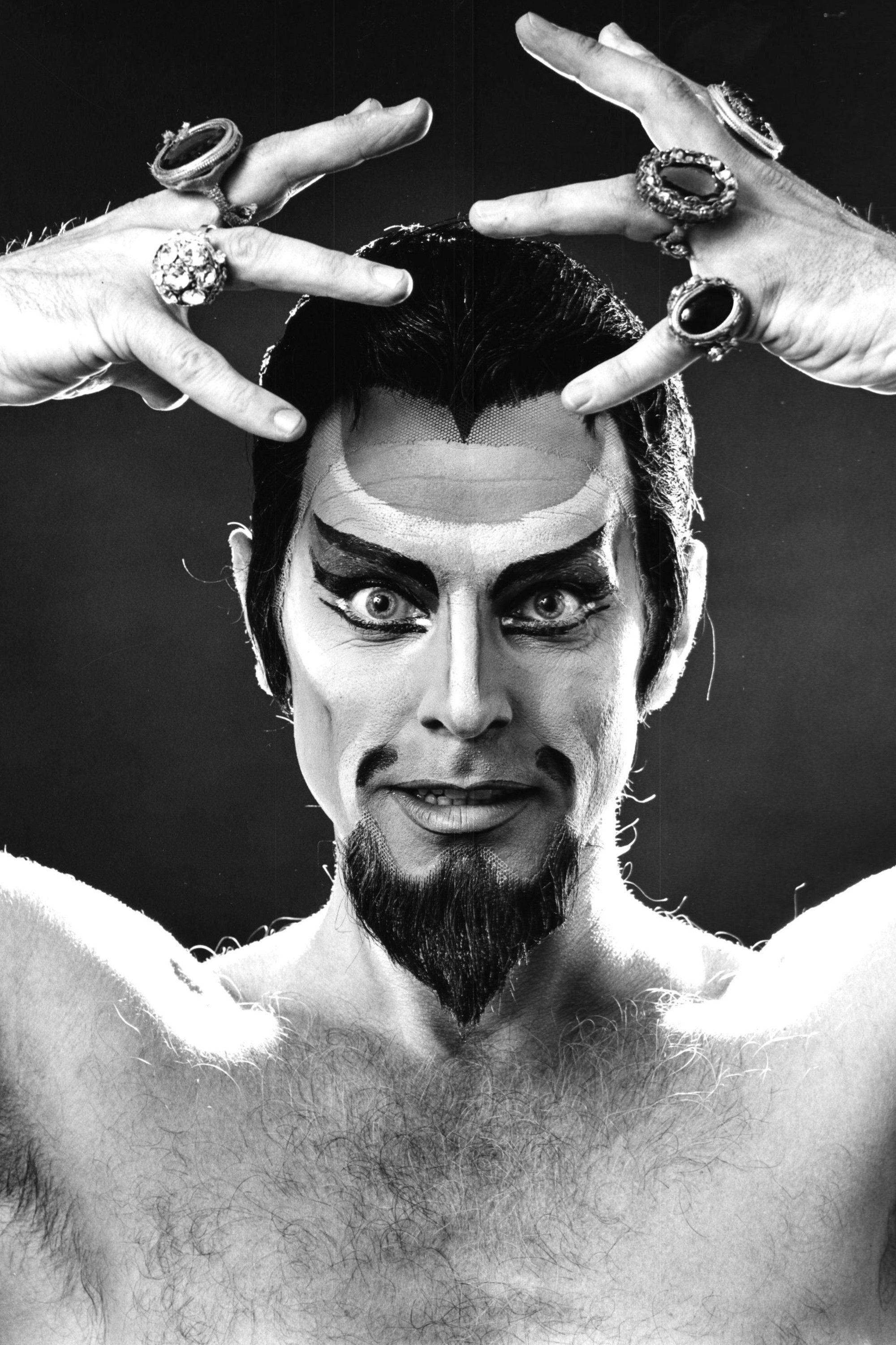 et billede af Derek Rencher