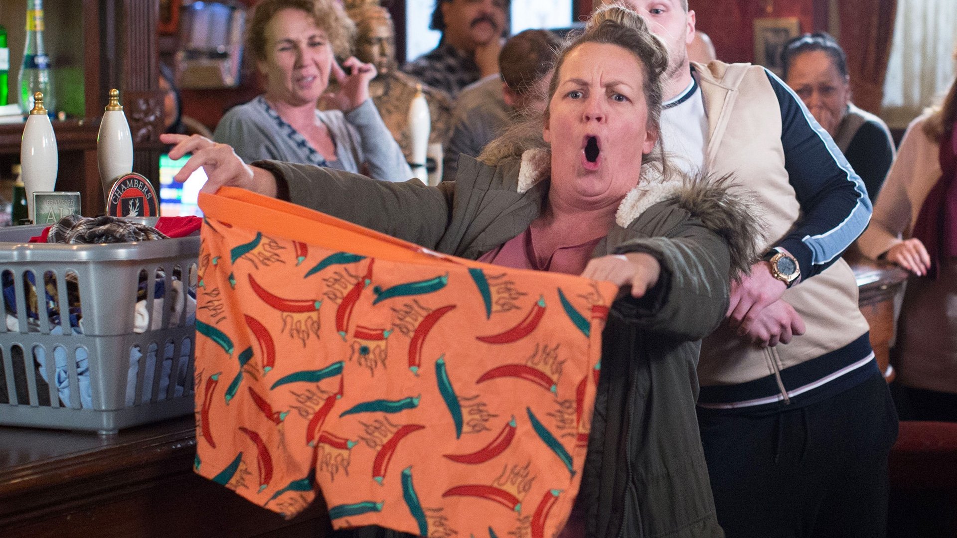 EastEnders 34x22