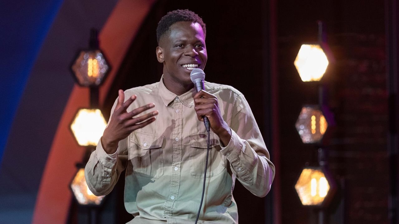 Thumbnail for De Avondshow Stand-ups: Tim Fransen & Glodi Lugungu Season 0 Episode 3