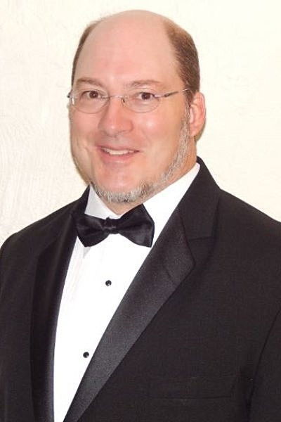 et billede af Troy Bogdan