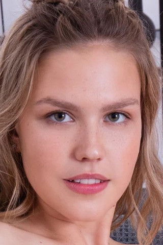 et billede af Alice Reign