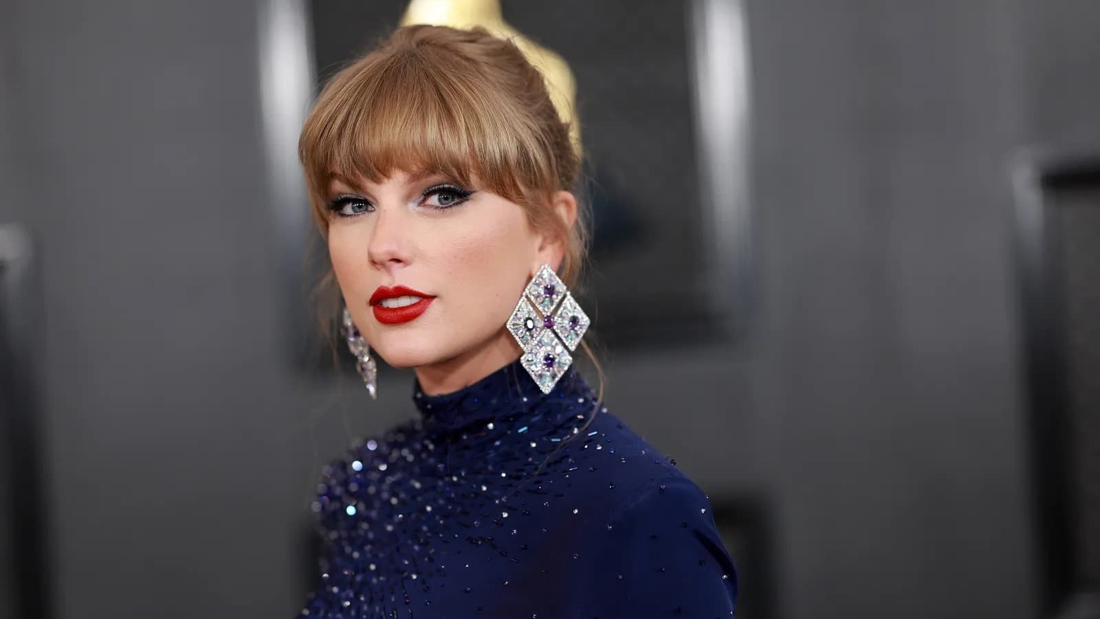 Taylor Swift vs Scooter Braun: Bad Blood
