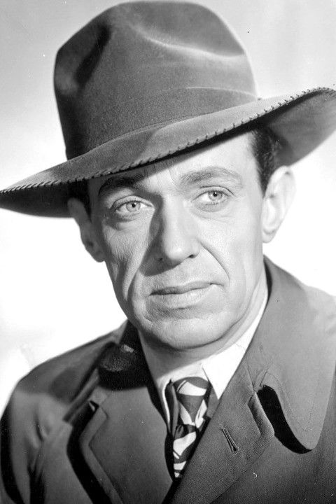 et billede af Barton Yarborough