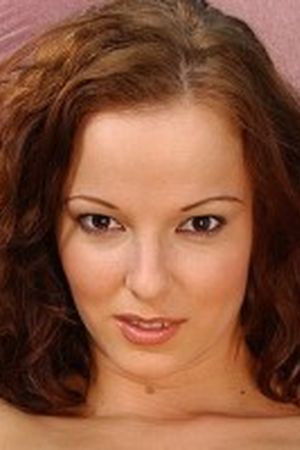 et billede af Esther Fine