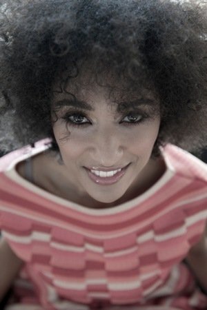 et billede af Esther Elisha