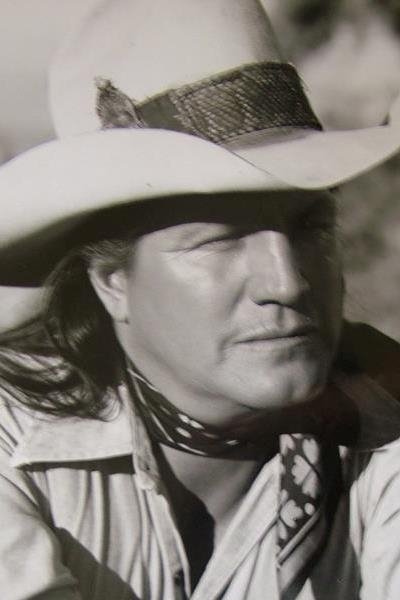 et billede af Eddie Little Sky