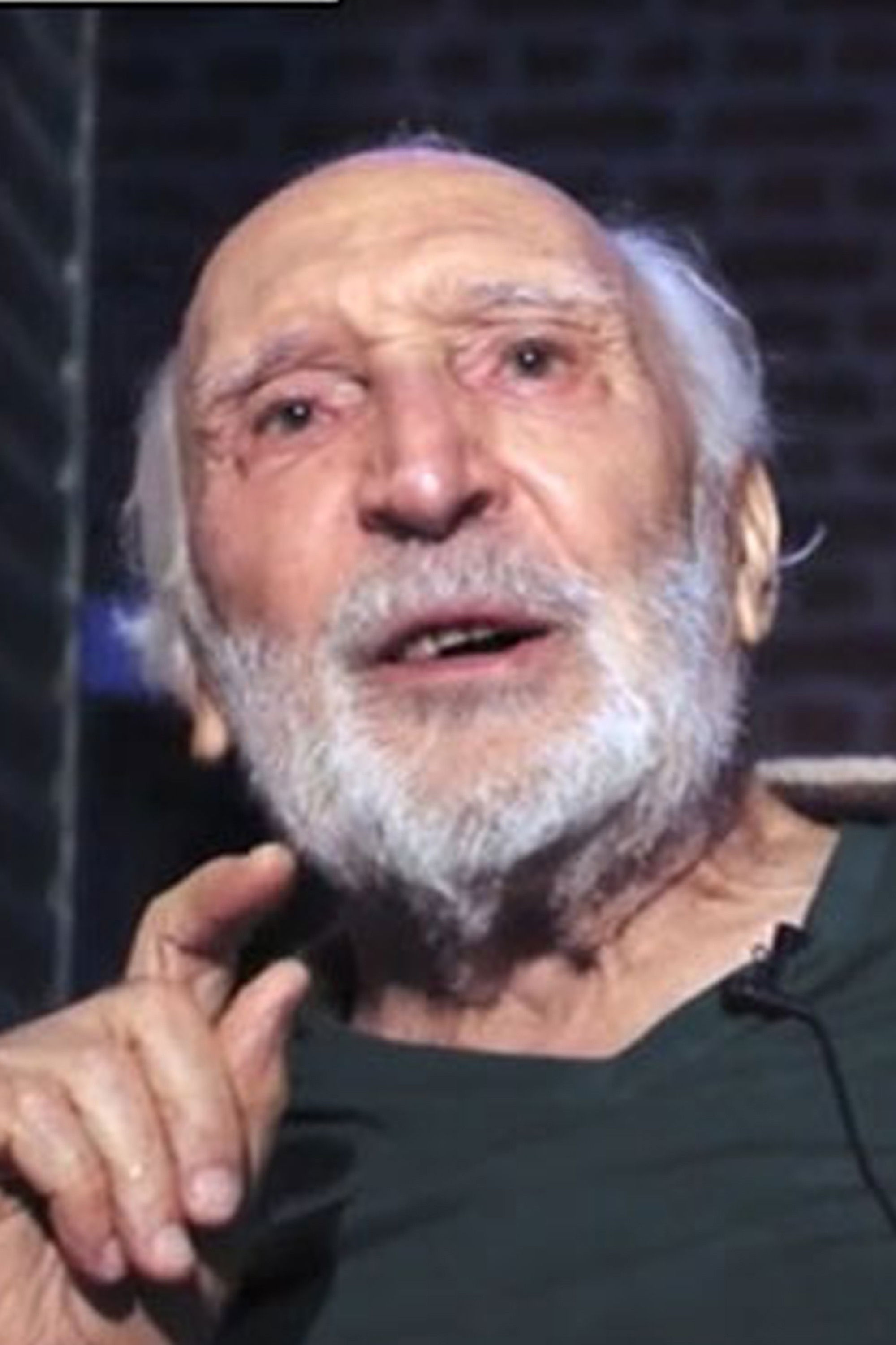 et billede af Bernardo Arias