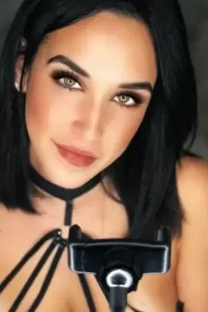 et billede af Mia Kounelaki