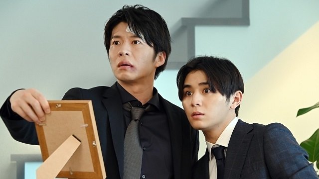 K2: Dodgy Badge Brothers