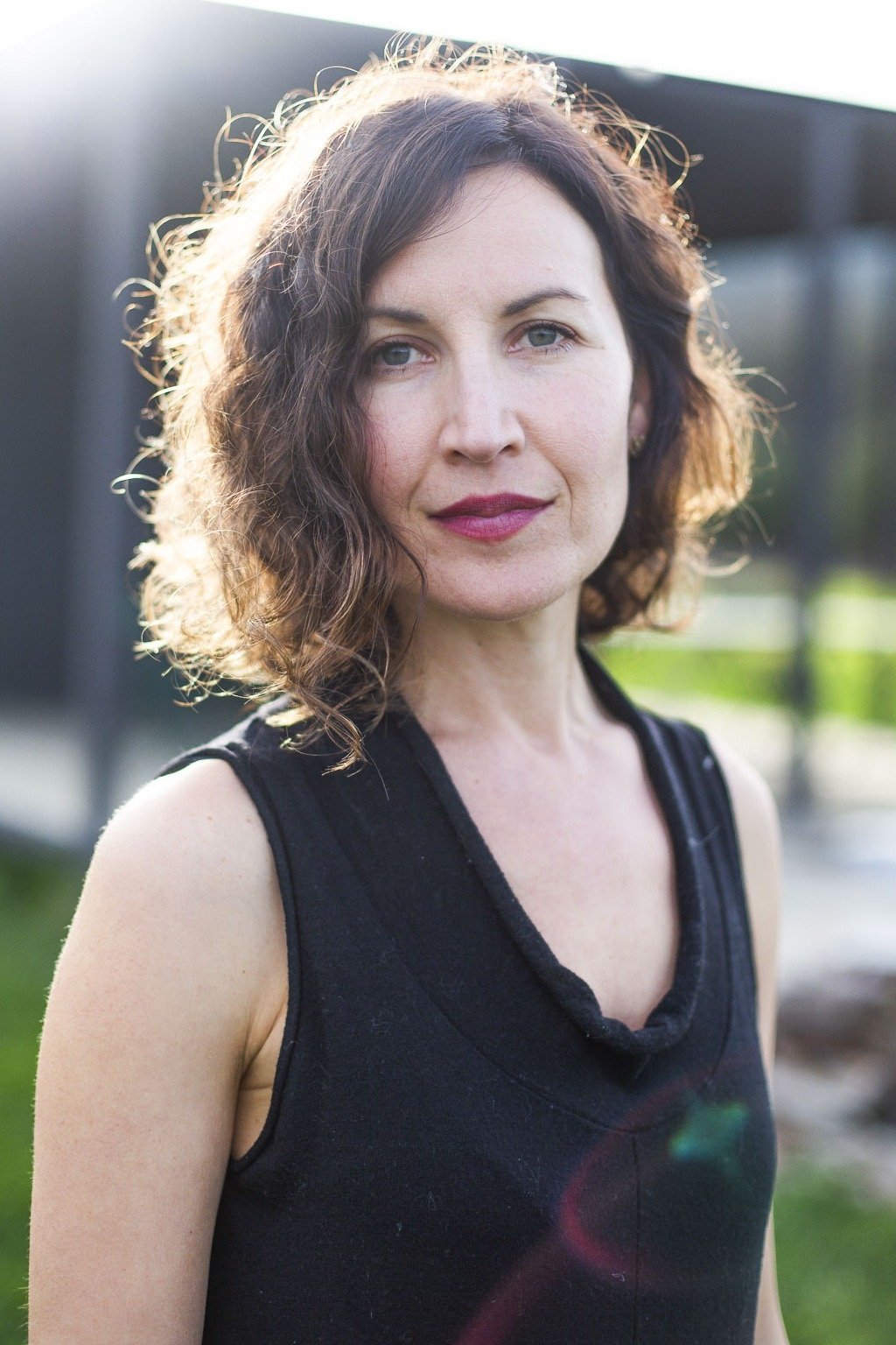 et billede af Aria Alpert Adjani