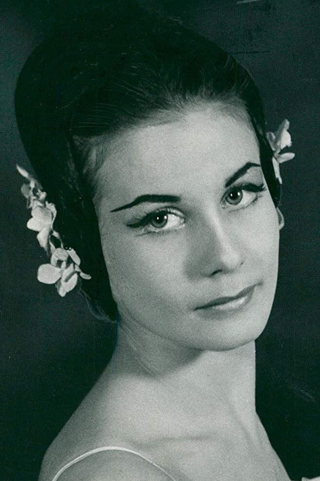 et billede af Lucette Aldous