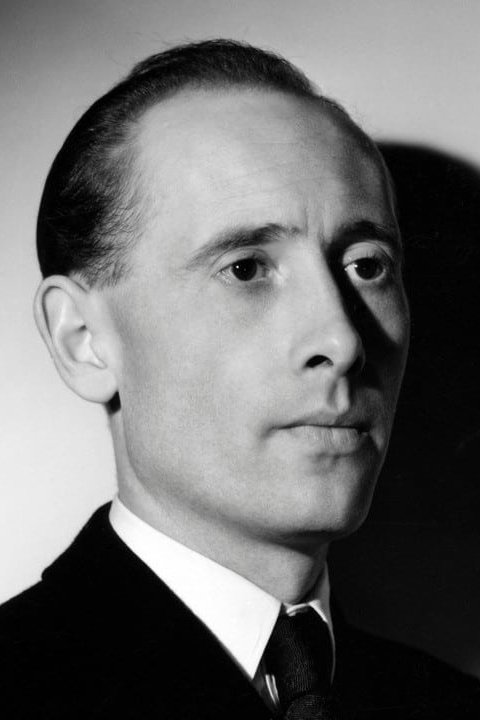 et billede af Roy Ward Baker