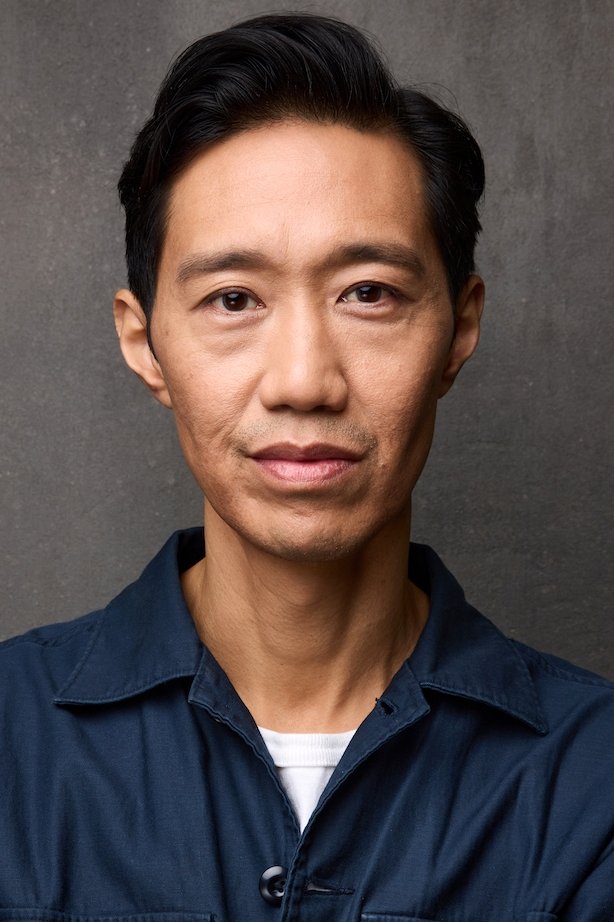 et billede af James Lontayao