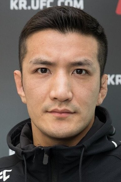 et billede af Kang Kyung-ho