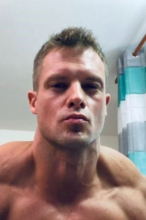 et billede af Derek Raser