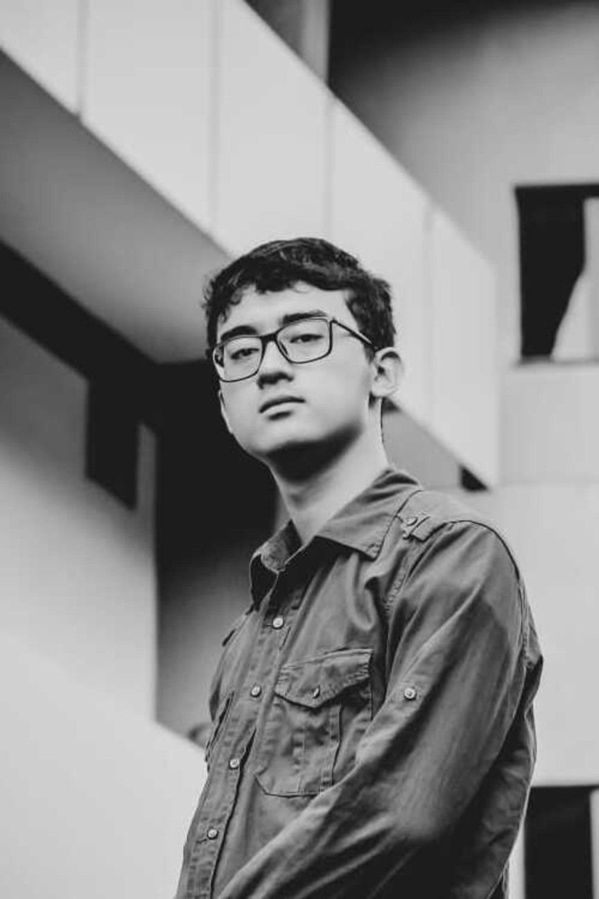 et billede af Lucas Nakamura