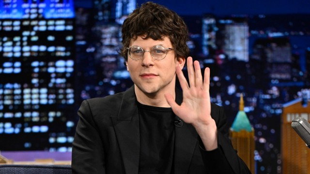 Jesse Eisenberg/Bernadette Peters/Chet Hanks/Heather Pasternak