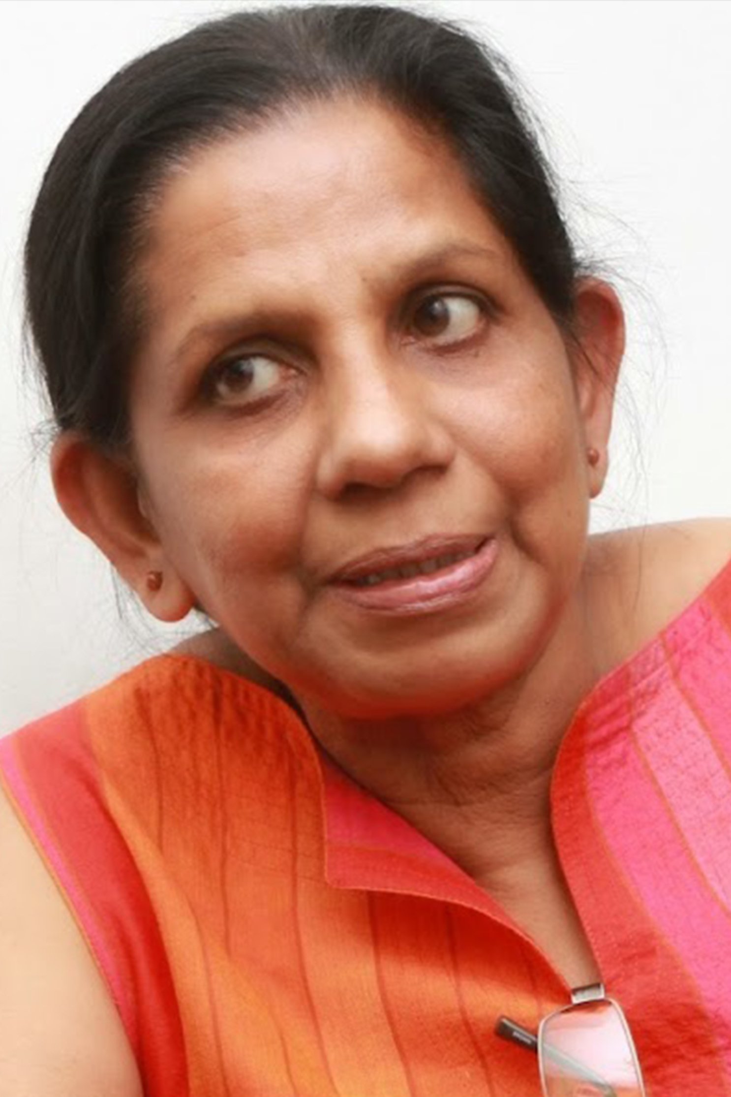 Deepani Silva's picture in the cast