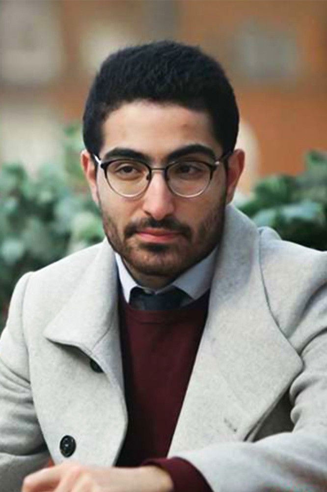 et billede af Ryan Shajarian