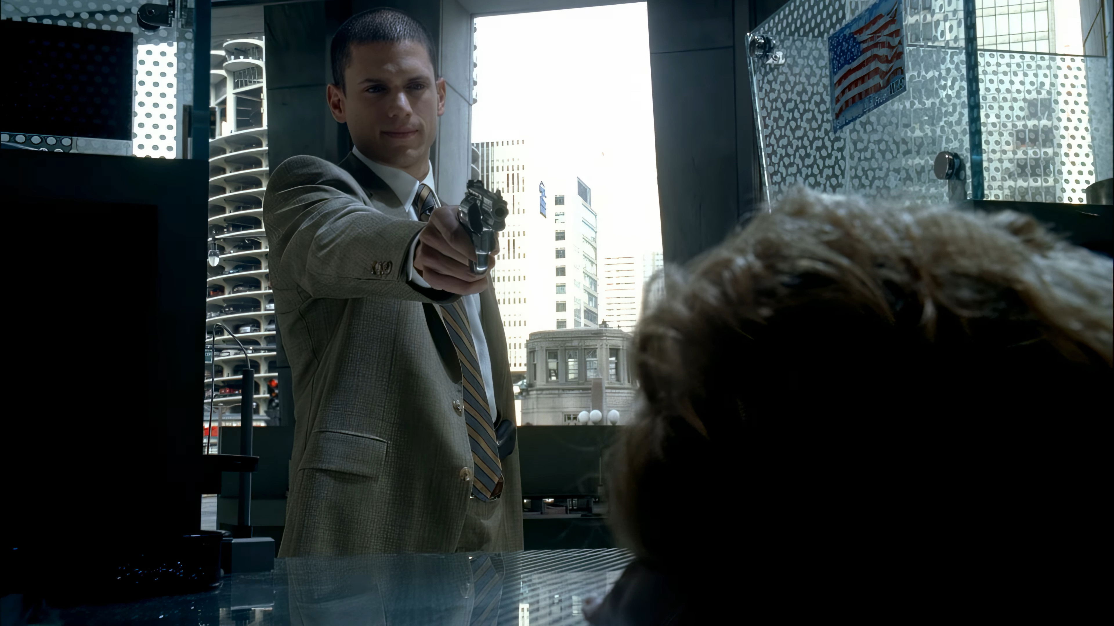 Prison Break - Season 2 Episode 18 : Wash