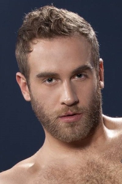 et billede af Shawn Wolfe