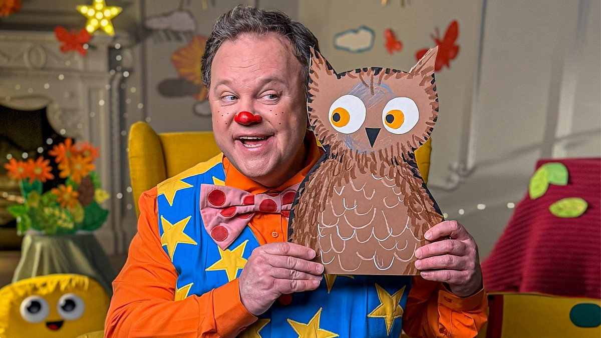 S2E12 · Mr Tumble - Wow! Said the Owl: A First Book of Colours
