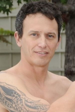 et billede af Derrick Paul