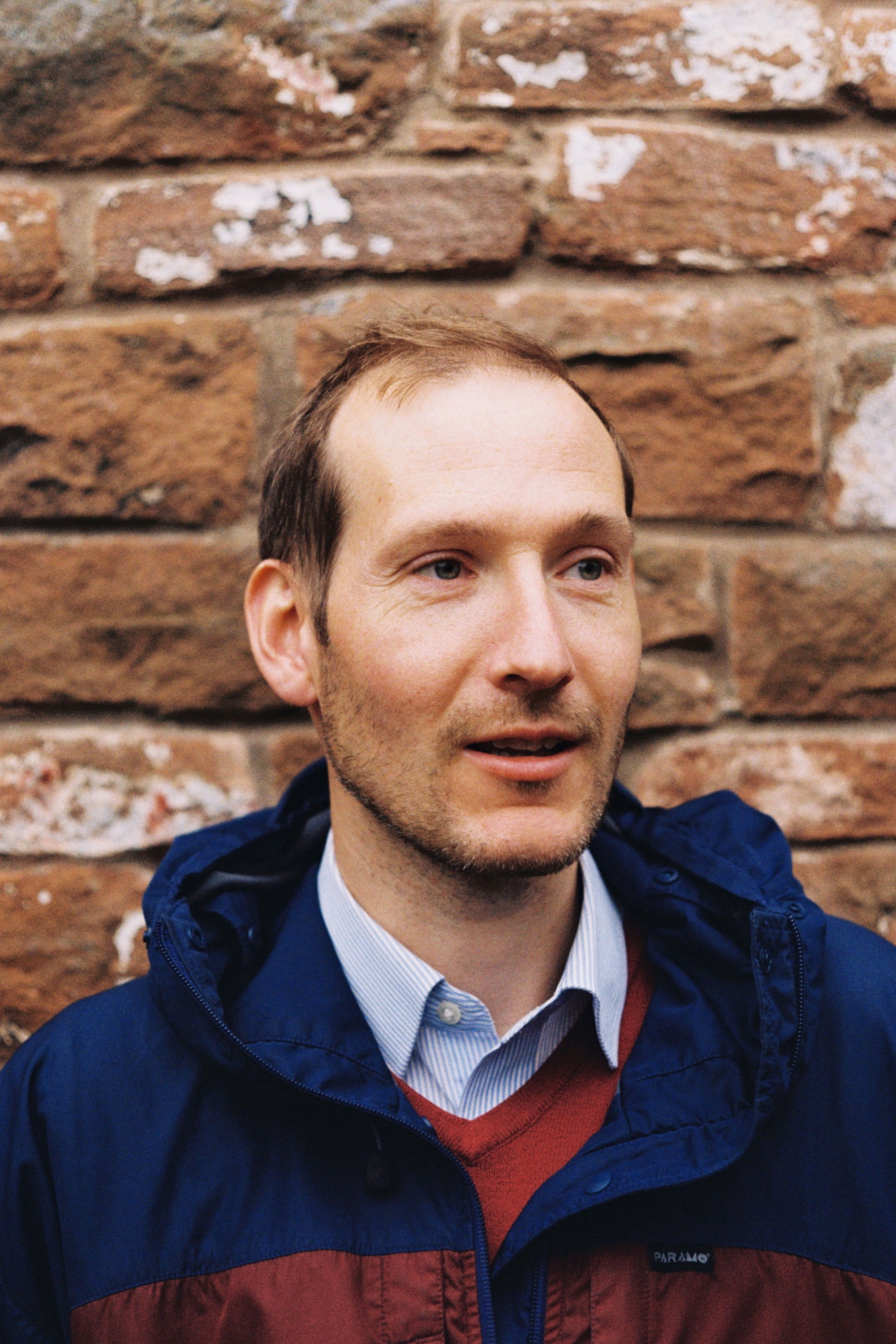 et billede af Alistair Harper