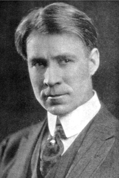 et billede af John Lowell