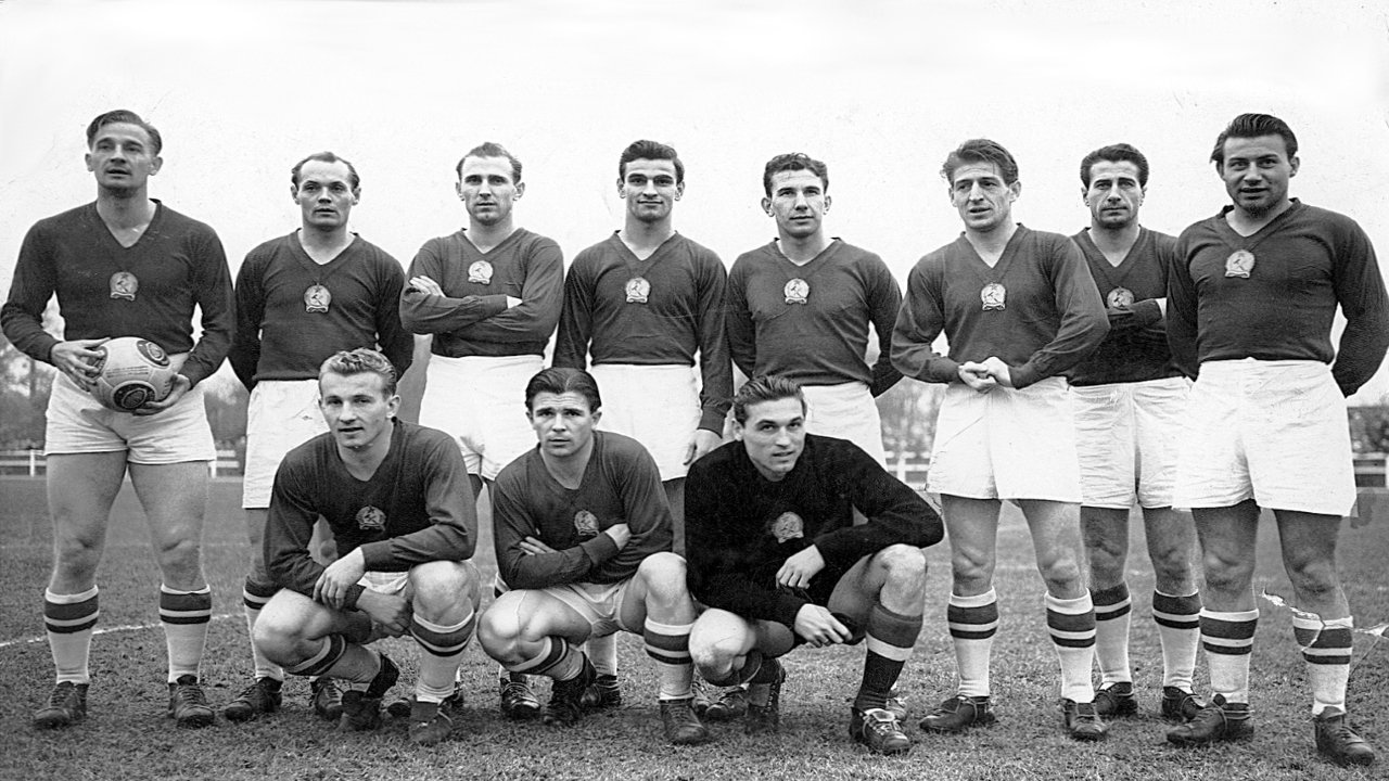 Aranycsapat (1982)
