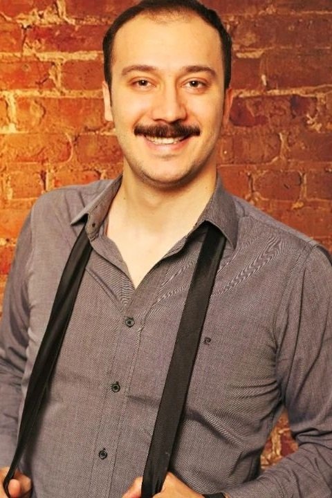 et billede af Fatih Serbest